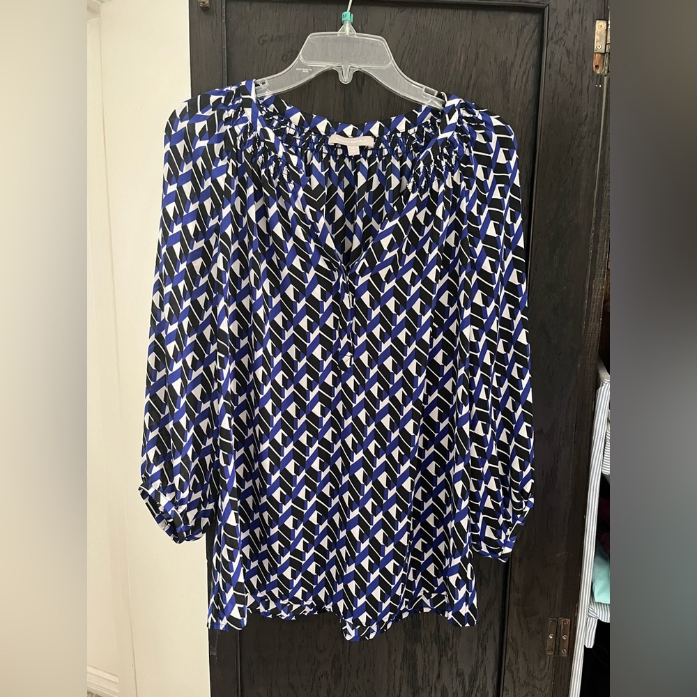 Banana Republic blouse size medium